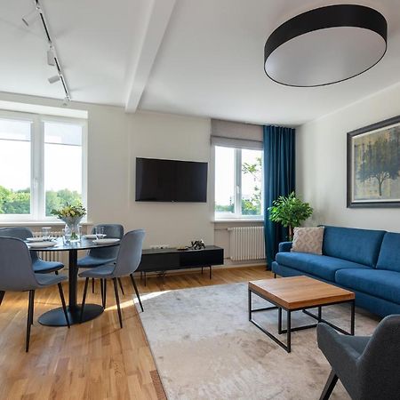 Old Town Luxury Penthouse Apartment With Emajogi View 塔尔图 外观 照片