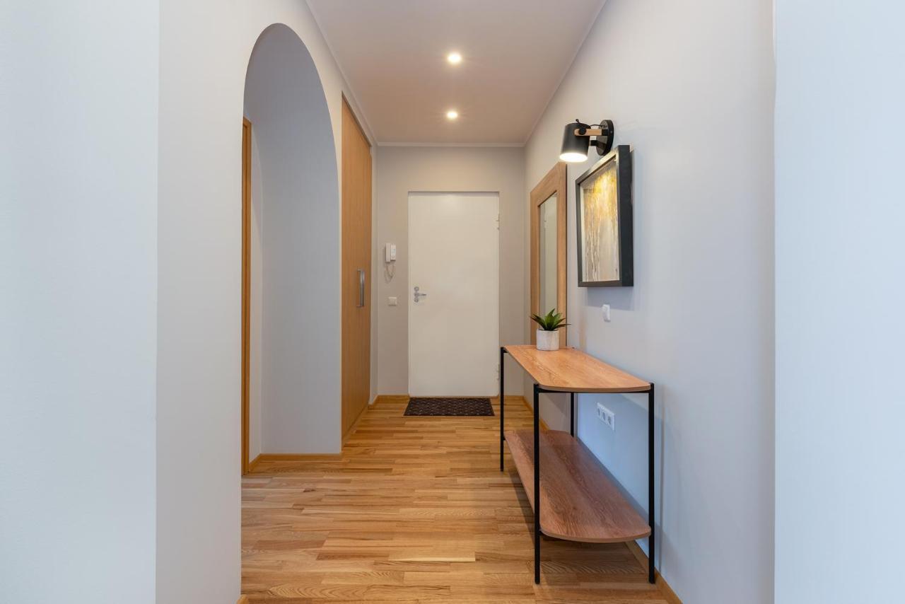Old Town Luxury Penthouse Apartment With Emajogi View 塔尔图 外观 照片